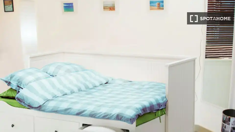 Bedroom of Study for share in Murcia  with Air Conditioner, Terrace and Furnished
