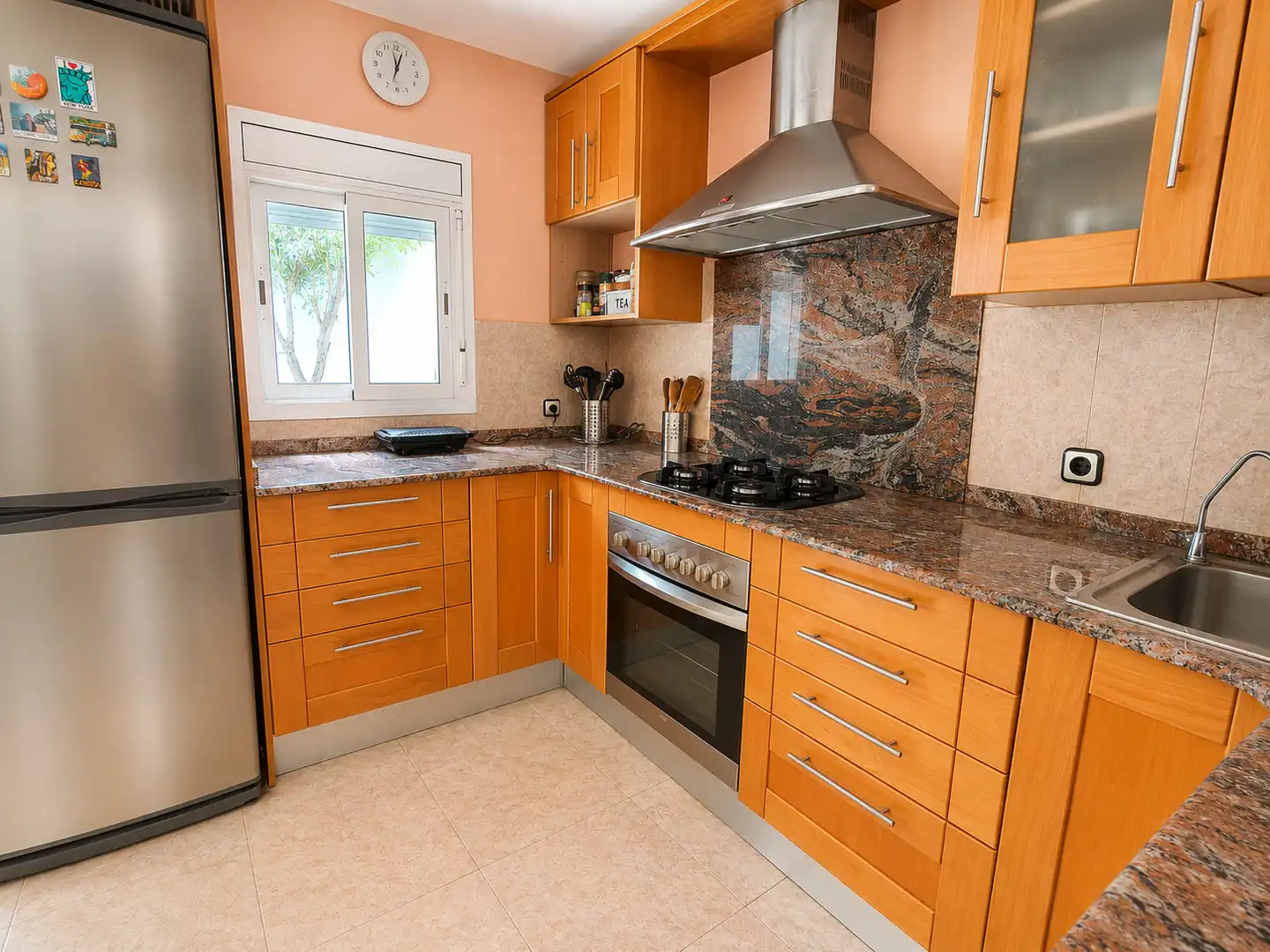 Cuina de Casa o xalet en venda en Castellar del Vallès amb Aire condicionat, Calefacció i Terrassa