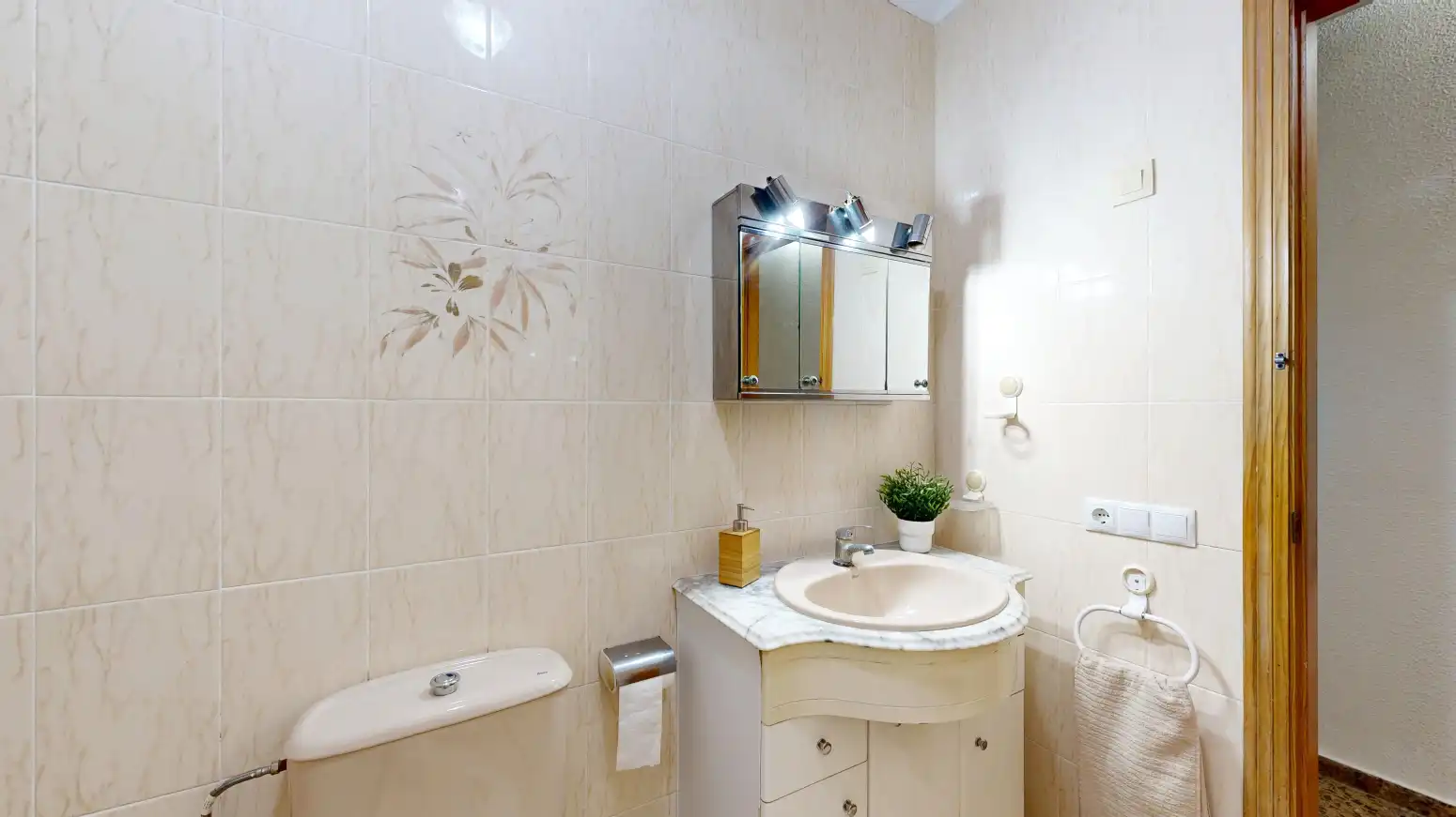 Baño de Piso en venta en Riba-roja de Túria con Terraza