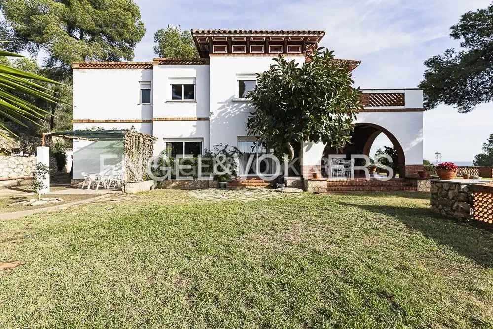 Vista exterior de Casa o chalet en venta en Urbanitzacions de Llevant