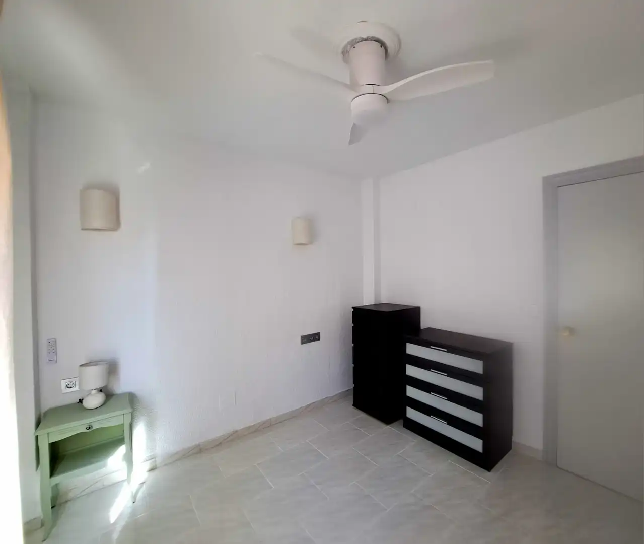 Schlafzimmer von Wohnung zur Miete in Málaga mit Möbliert, Ofen und Waschmaschine