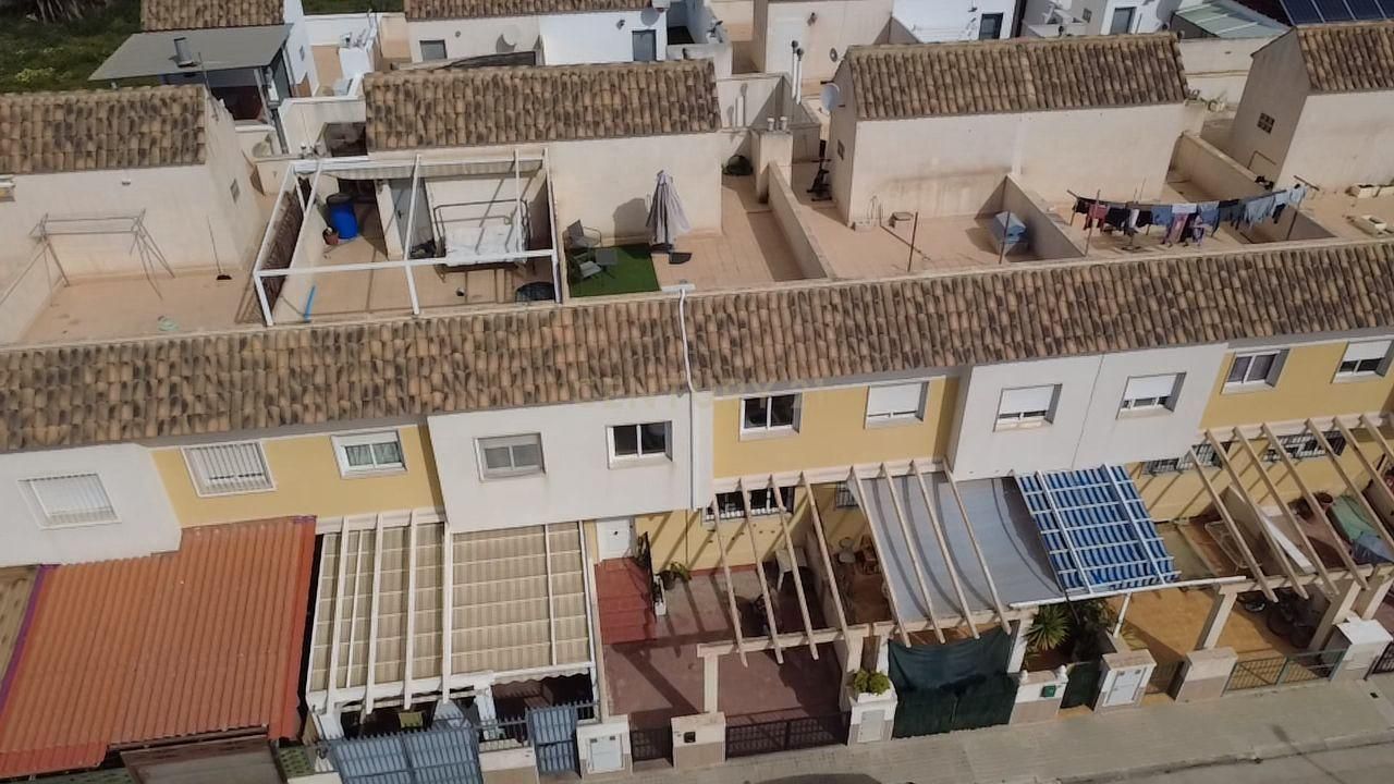 Vista exterior de Casa adosada en venda en Granja de Rocamora amb Aire condicionat i Piscina comunitària