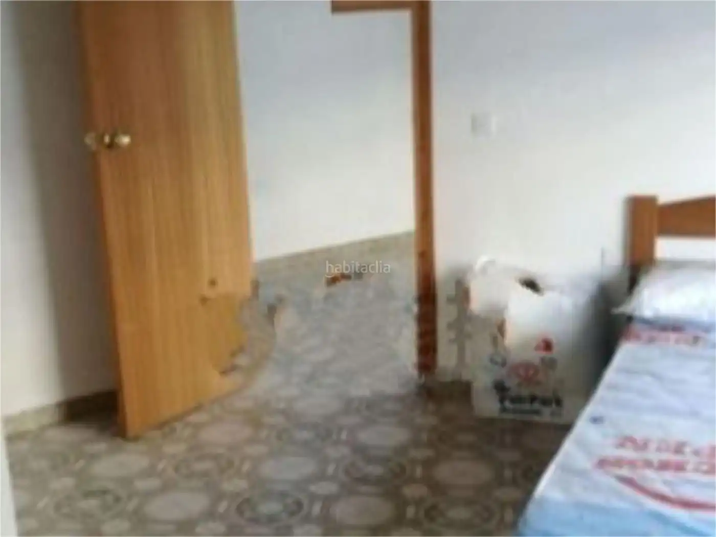Flat for sale in Calle Calderón de la Barca 19