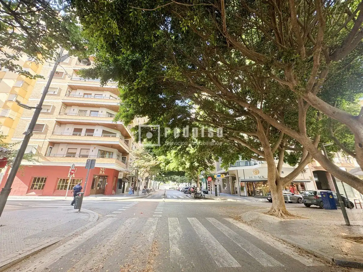 Vista exterior de Apartamento de alquiler en Málaga con Aire acondicionado y Amueblado