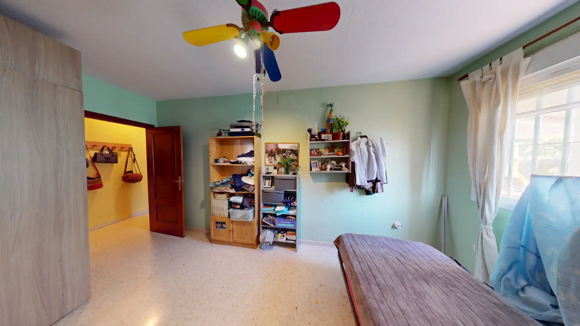 Habitación de Piso en venta en Almería con Aire acondicionado, Jardín privado y Terraza