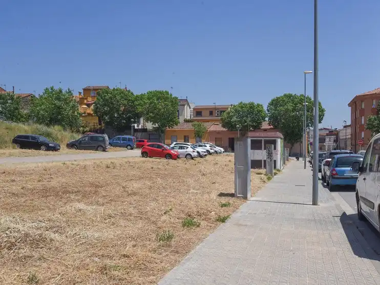 Wohnbaugrundstück zum Verkauf in Carrer de Girona 2, imagen 11
