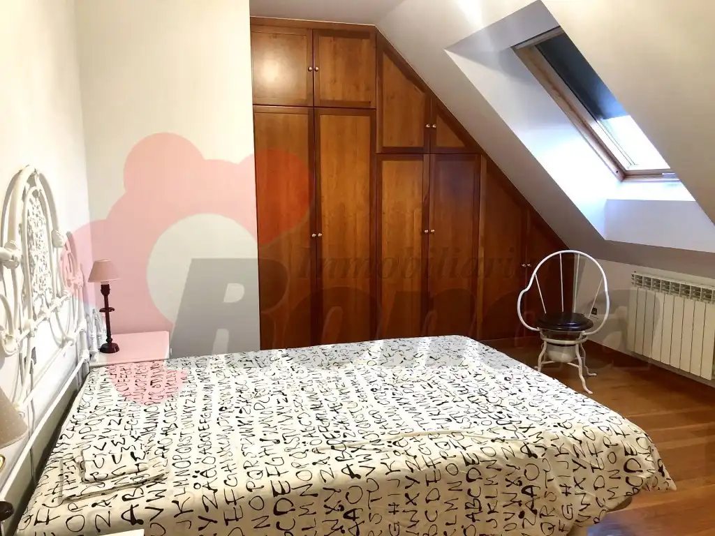 Schlafzimmer von Maisonette zum Verkauf in Lugo