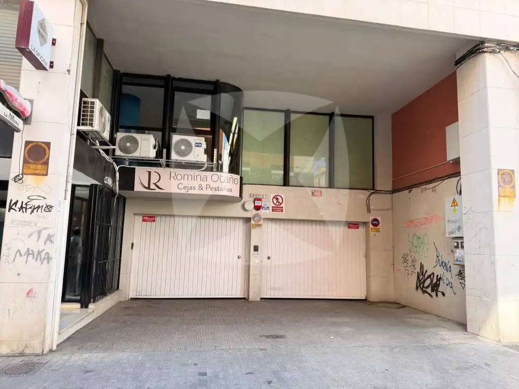 Aparcament de Pis en venda en Badajoz