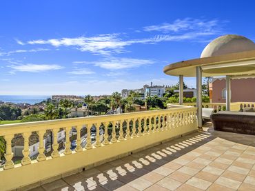 Casa amb piscina en venda a Torrequebrada