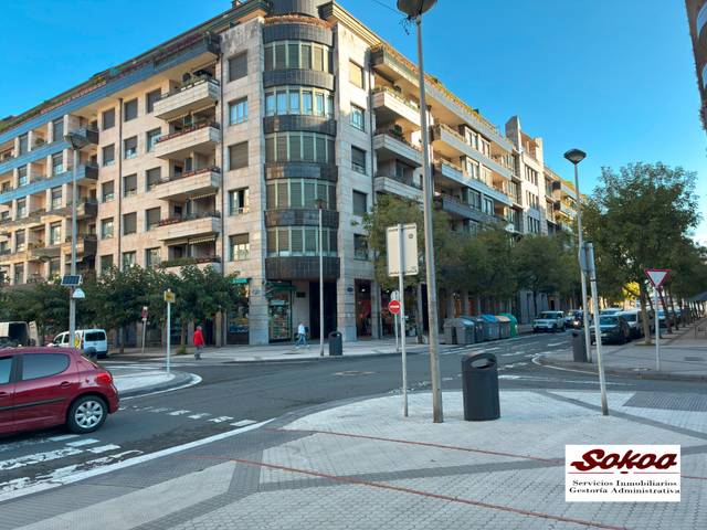 Garaje en Venta en Antonio Arzak Kalea en Antiguo