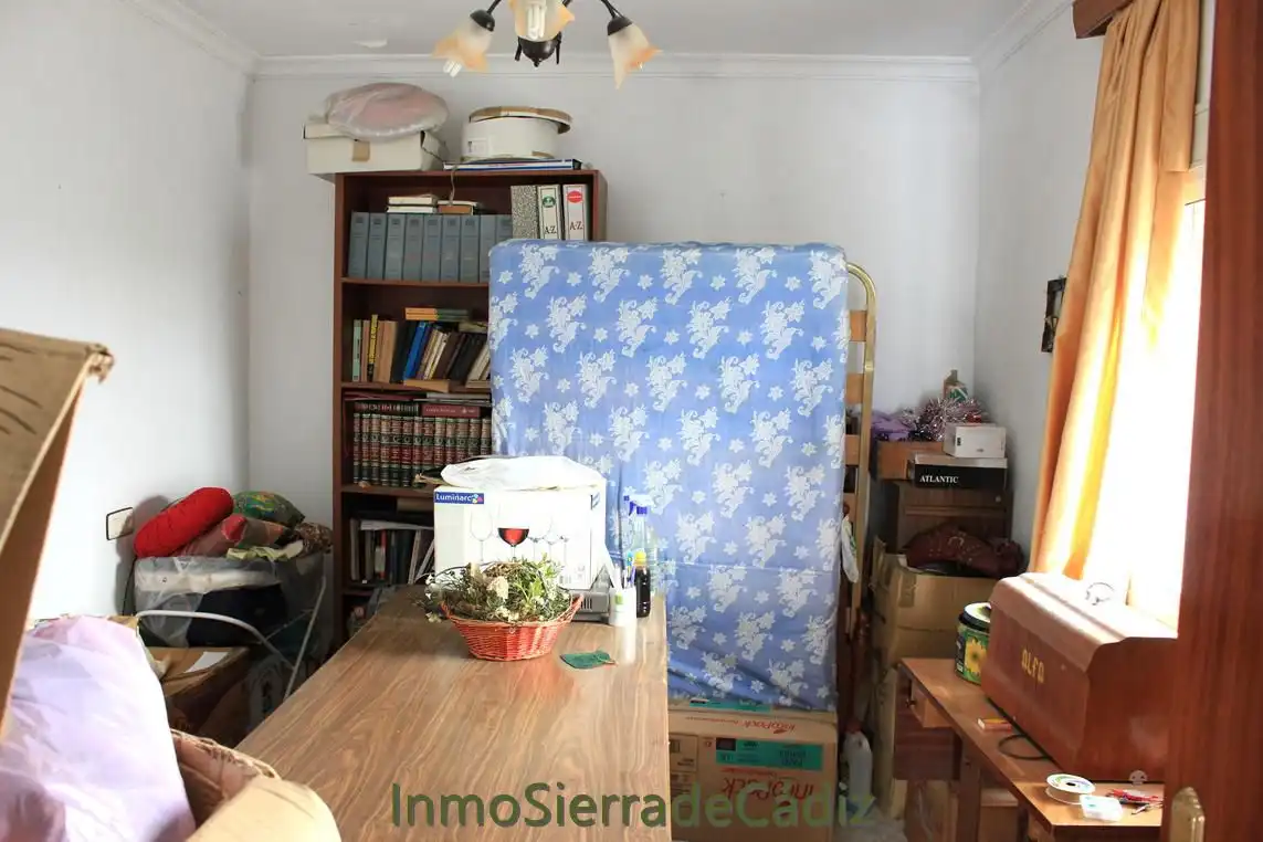 Houses for sale in Algodonales  with Air Conditioner, Private garden and Storage room
