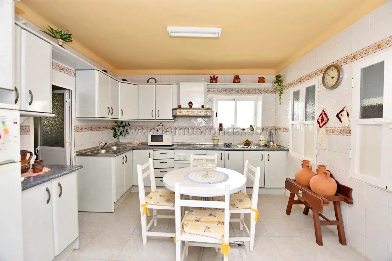 Haus mit Terrasse zum Verkauf in Cortes de la Frontera, imagen 9