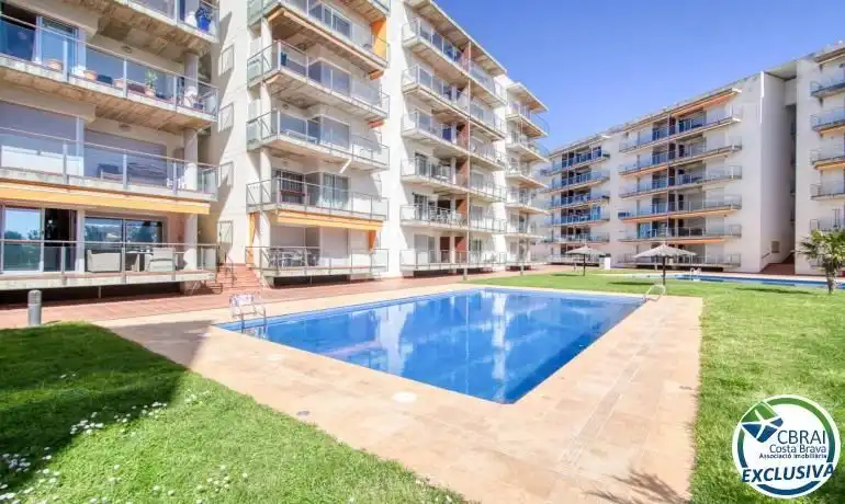 Swimming pool of Apartments for sale in Roses  with Air Conditioner and Furnished