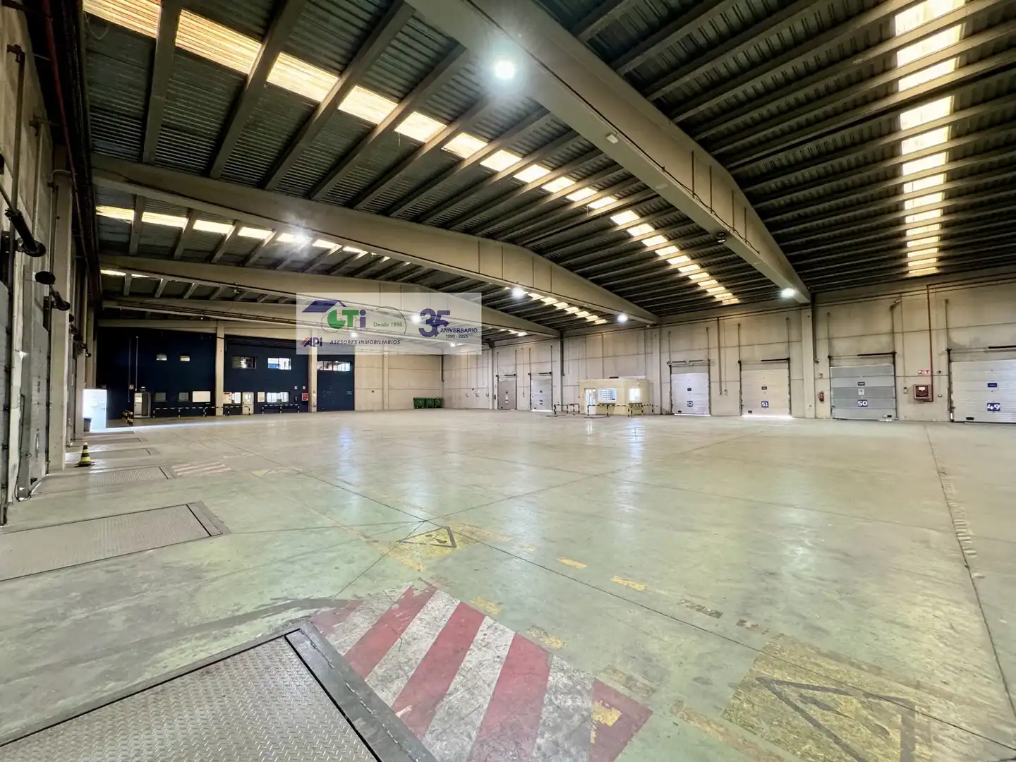 Industrial building to rent in C/ RÍO DE JANEIRO, imagen 6