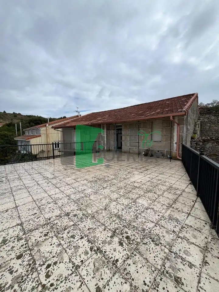 Vista exterior de Casa o chalet en venta en Vilar de Barrio con Calefacción, Jardín privado y Amueblado