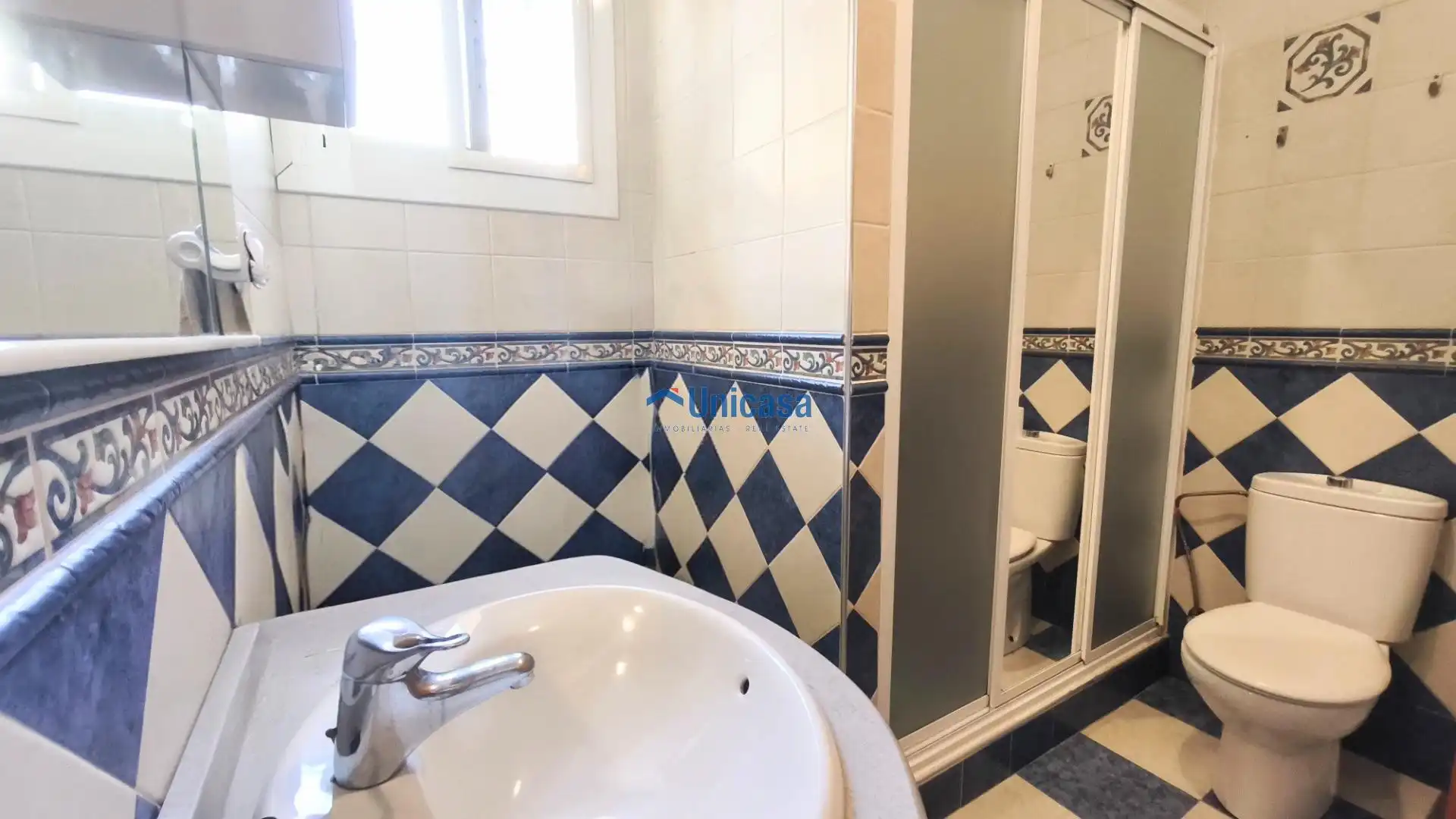 Bathroom of Houses for sale in Málaga