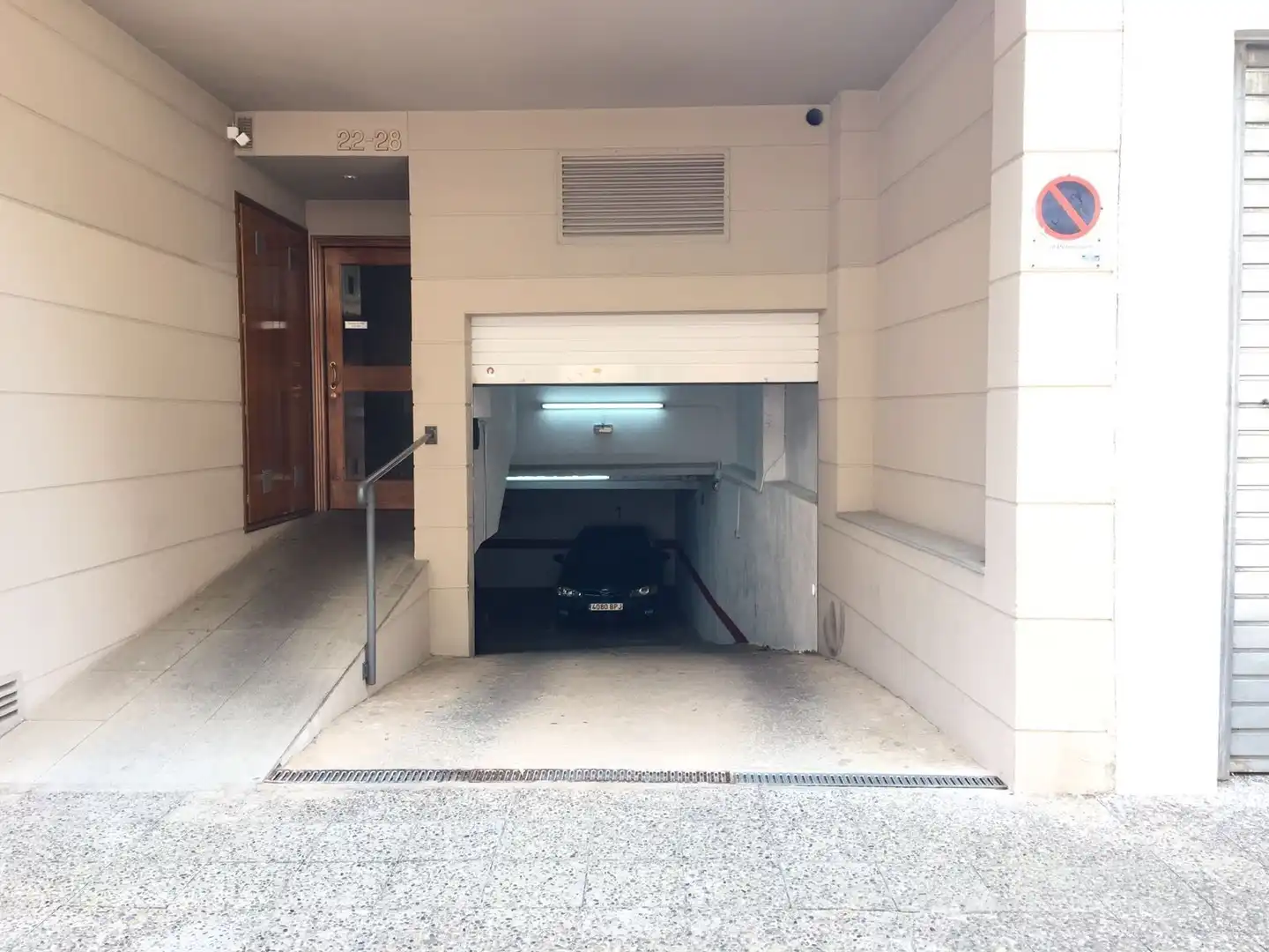 Garatge de lloguer a Carrer de Sant Salvador d'Horta, 28, Eixample Sud – Migdia