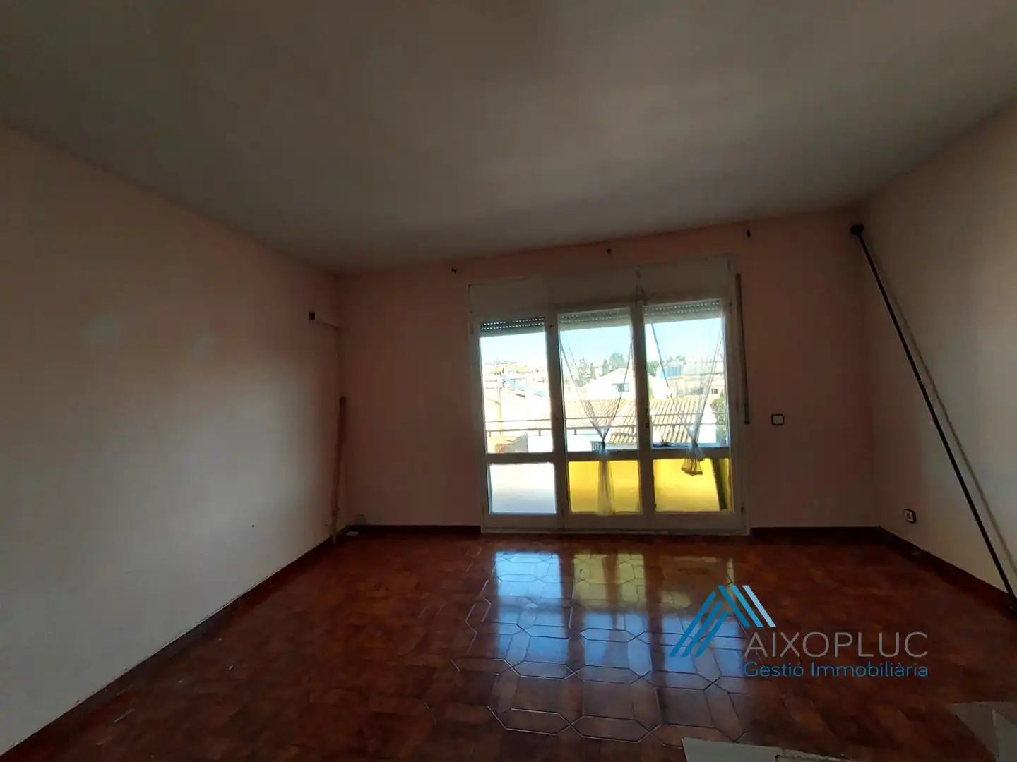 Wohnzimmer von Wohnung zur Miete in Sant Martí Sarroca