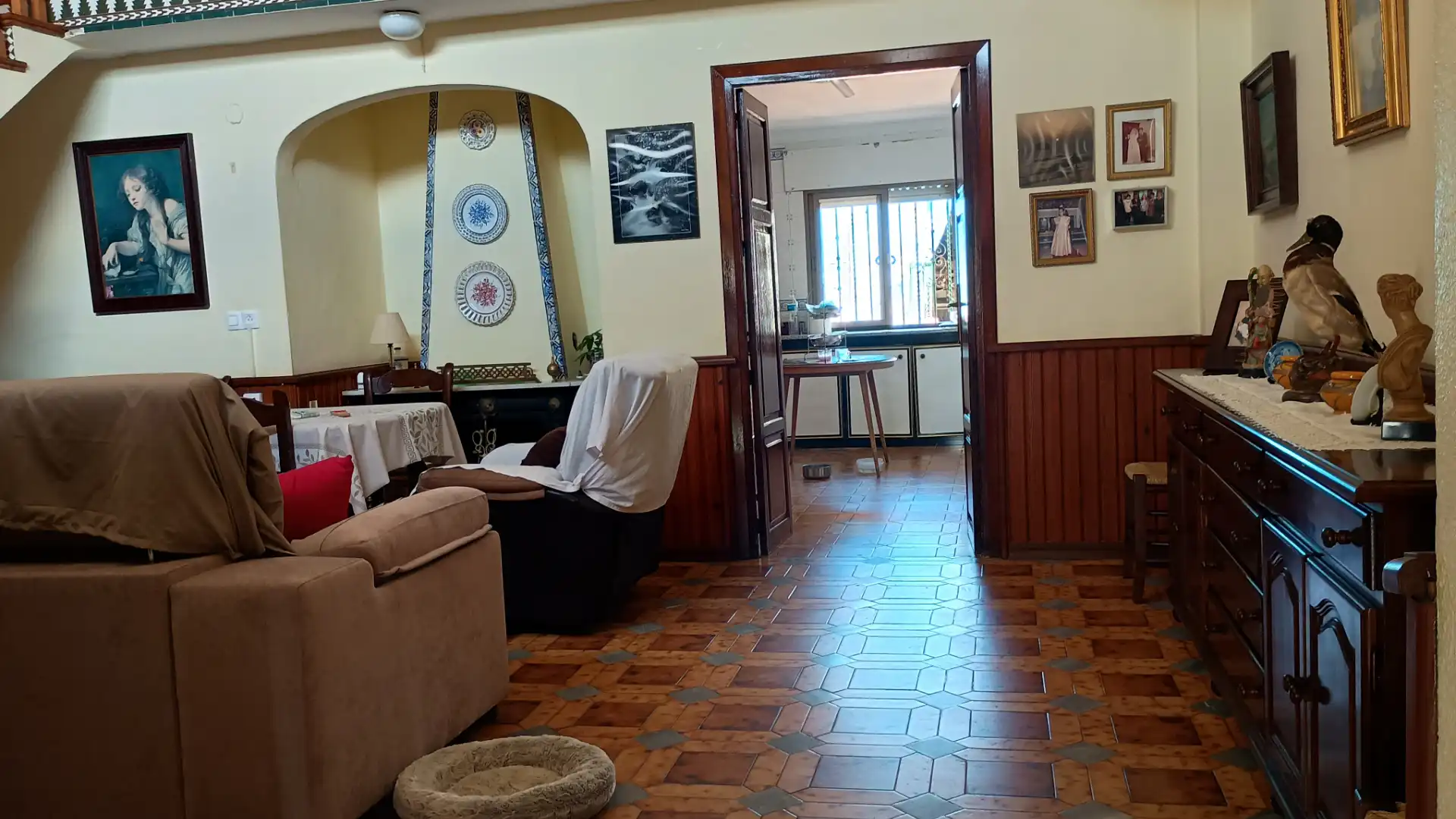 Sala de estar de Casa adosada en venta en Villanueva del Ariscal con Aire acondicionado, Piscina y Horno