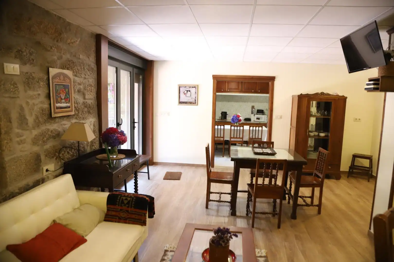 Sala de estar de Casa o chalet en venta en Portas con Jardín privado, Terraza y Trastero