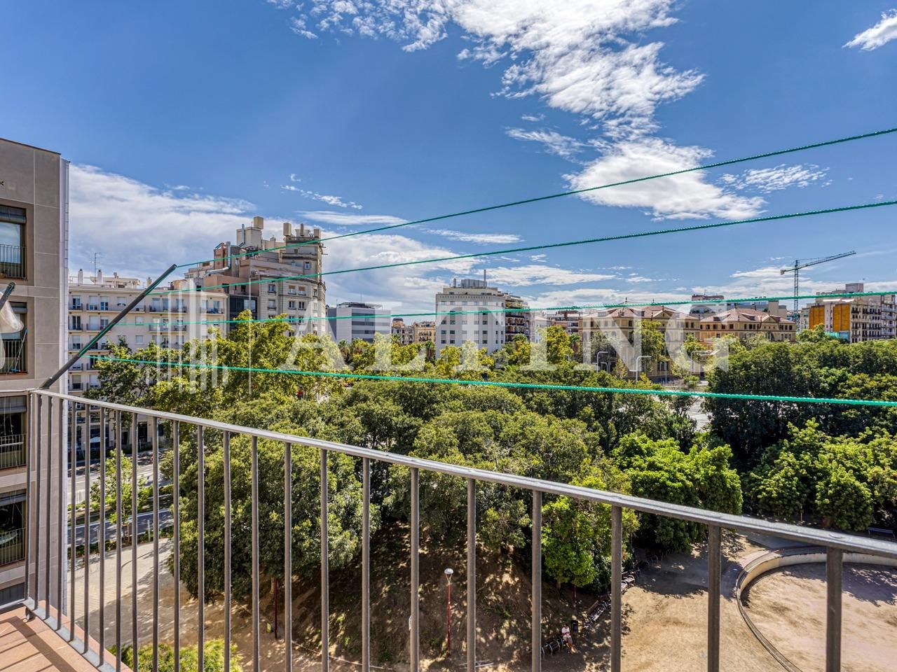 Exterior view of Flat to rent in  Barcelona Capital  with Air Conditioner, Heating and Parquet flooring