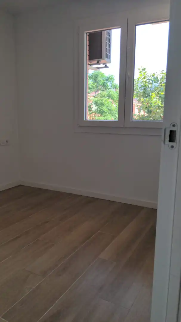 Bedroom of Flat for rent in Esplugues de Llobregat  with Air Conditioner, Heating and Terrace