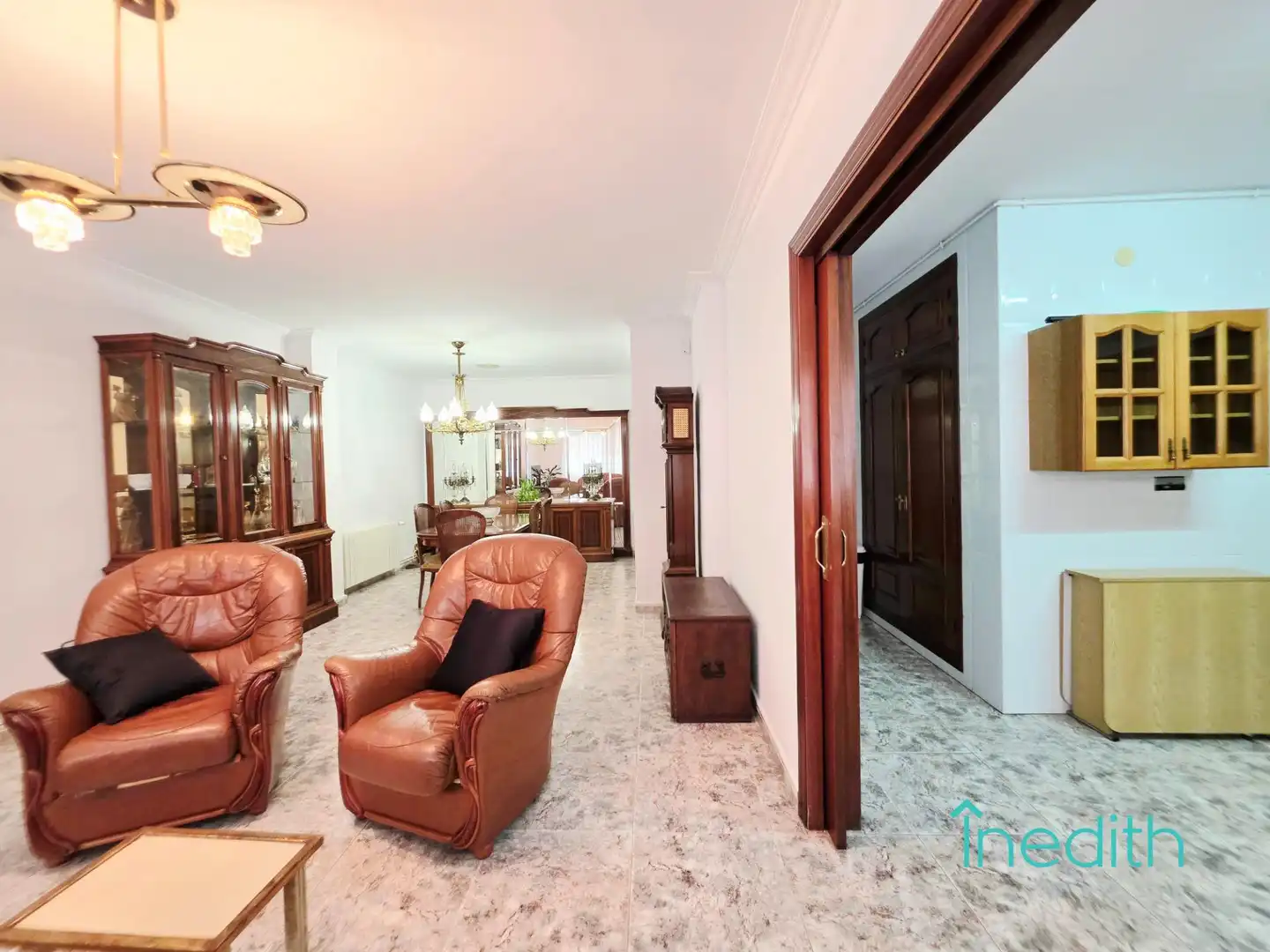 Wohnung zum Verkauf in Cubelles mit Heizung, Privatgarten und Terrasse