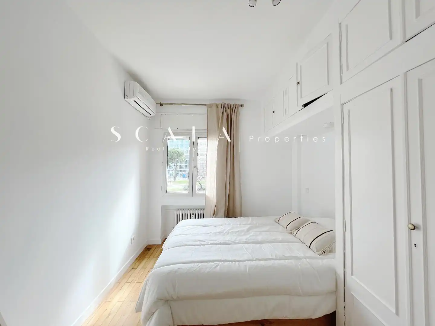 Habitación de Piso de alquiler en Madrid con Aire acondicionado, Calefacción y Amueblado