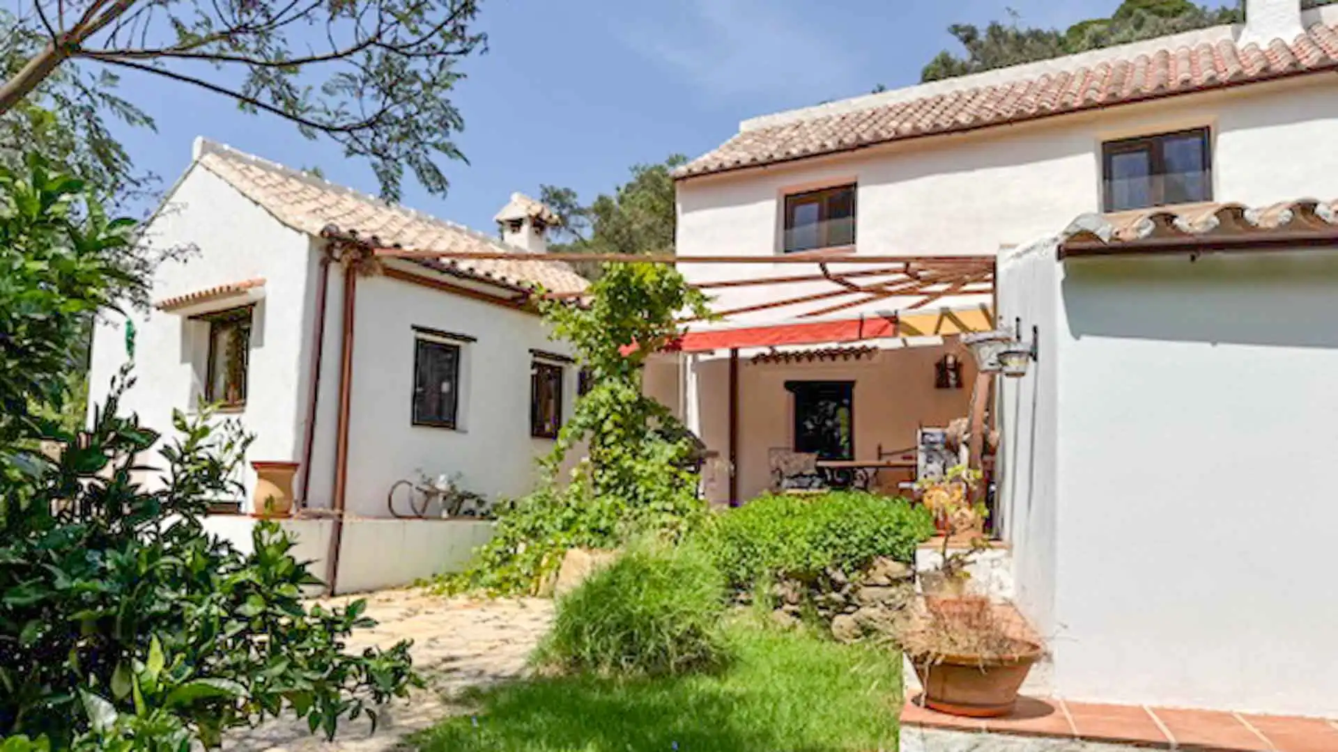 Jardí de Casa o xalet en venda en Casares amb Jardí privat, Terrassa i Piscina