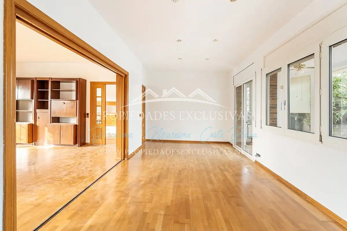 Sala de estar de Casa o chalet en venta en Teià con Aire acondicionado, Calefacción y Jardín privado