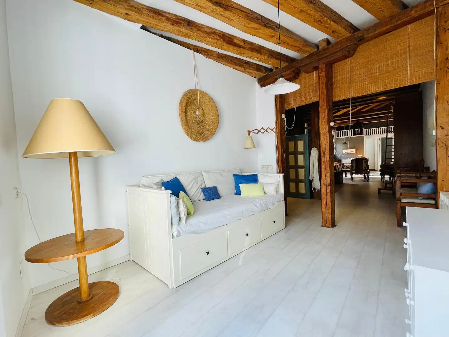 Sala de estar de Ático de alquiler en Madrid con Aire acondicionado, Calefacción y Terraza