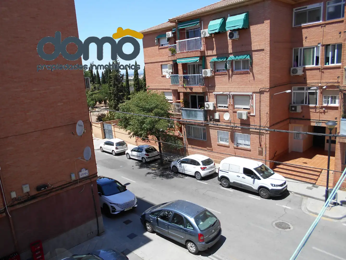 Exterior view of Flat for rent in Granada  with Air Conditioner, Parquet flooring and Furnished
