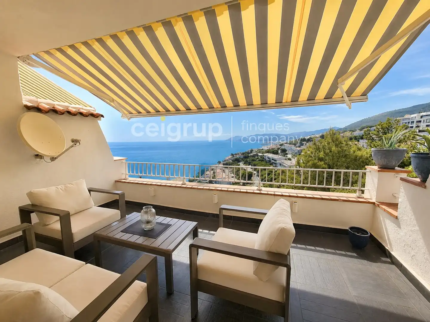 Terrace of Flat for sale in Llançà  with Heating, Terrace and Storage room