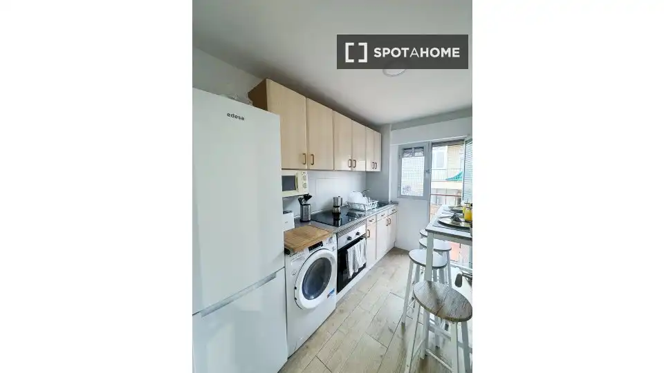 Exterior view of Flat for share in Getafe  with Air Conditioner, Terrace and Furnished