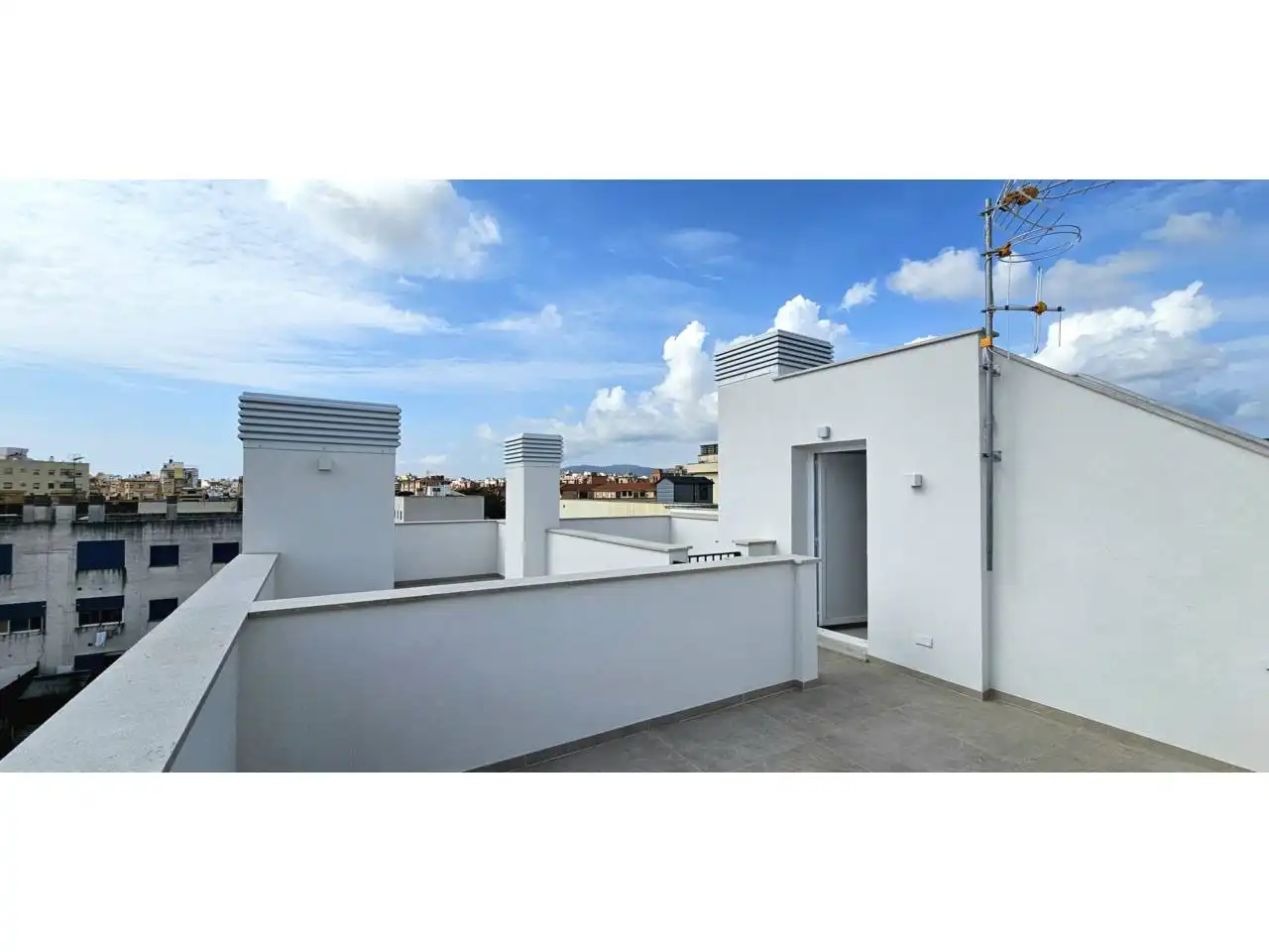 Terrasse von Dachboden zum Verkauf in  Palma de Mallorca mit Klimaanlage, Terrasse und Balkon