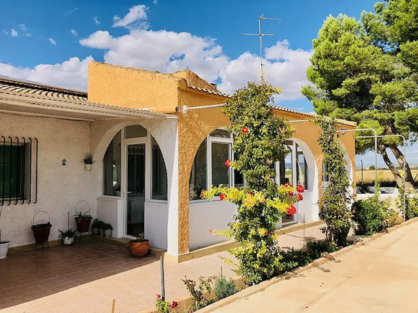 Casa rústica en venda a Yecla, imagen 2