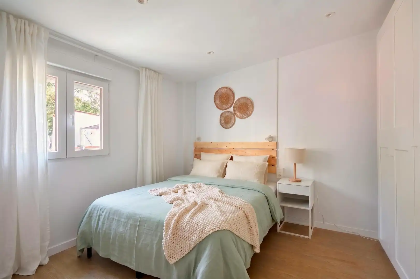 Schlafzimmer von Wohnung zur Miete in Barcelona mit Klimaanlage, Heizung und Möbliert