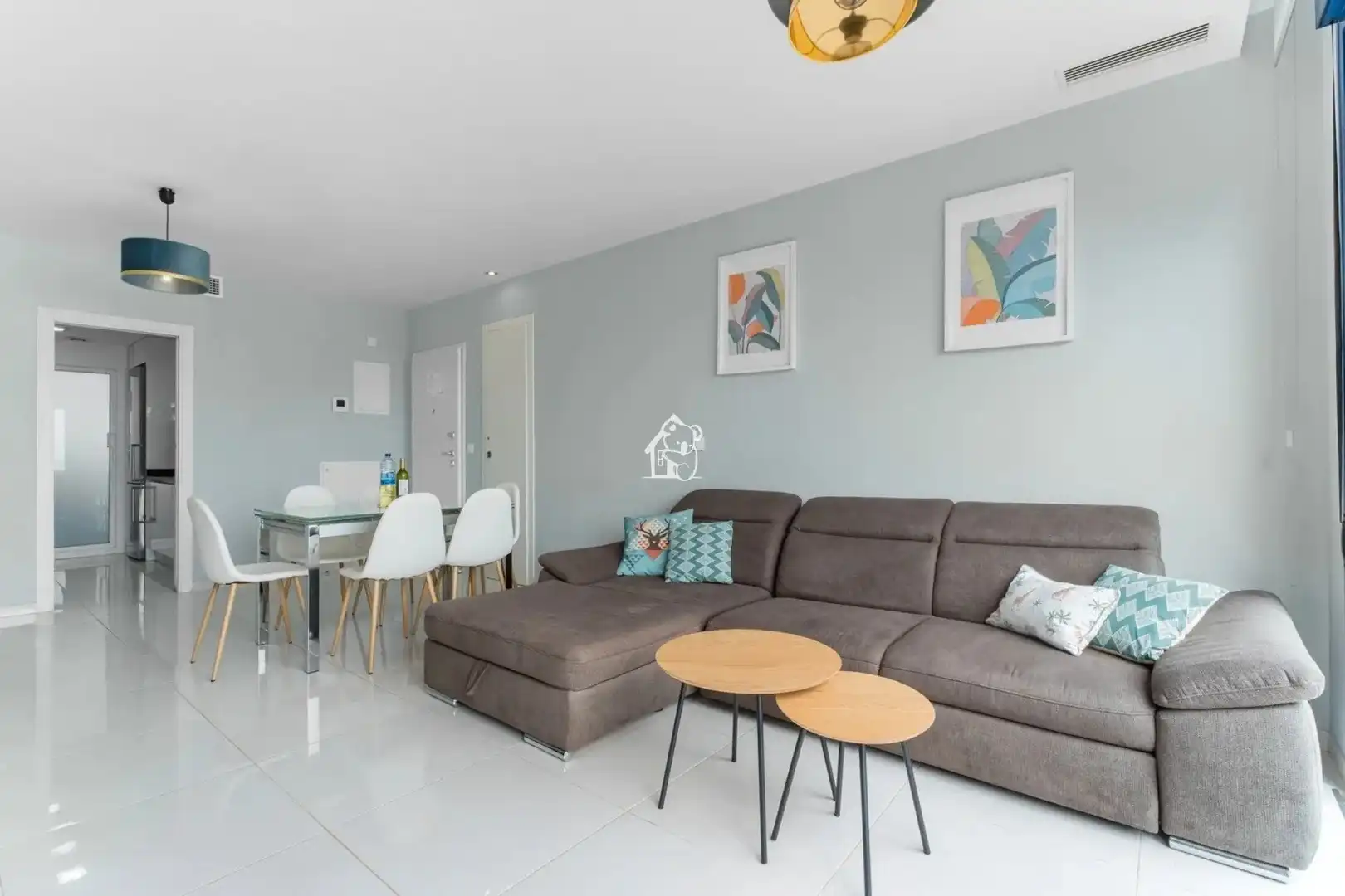 Sala de estar de Ático en venta en Torrevieja con Aire acondicionado, Terraza y Piscina