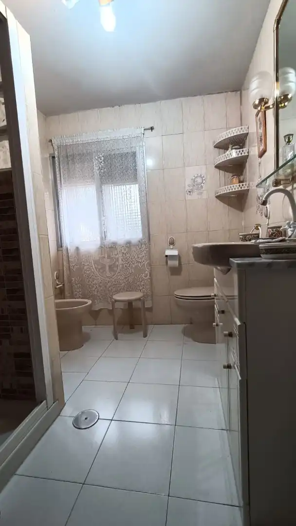 Baño de Casa adosada en venta en Talamanca de Jarama con Calefacción, Jardín privado y Internet