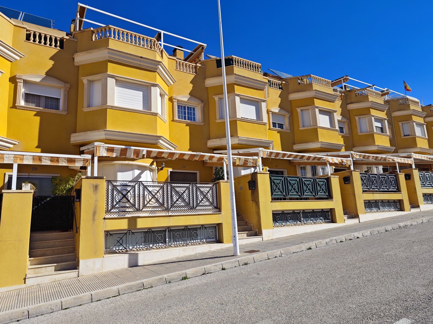 Exterior view of Single-family semi-detached to rent in Aspe  with Air Conditioner, Heating and Terrace