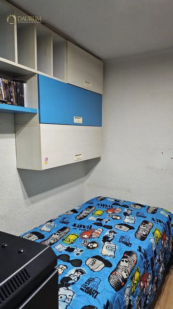 Bedroom of Flat for sale in Madrid  with Air Conditioner, Heating and Terrace