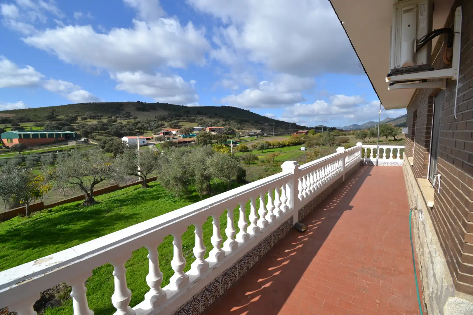 Jardín de Casa o chalet en venta en Villar del Pedroso con Aire acondicionado, Calefacción y Jardín privado