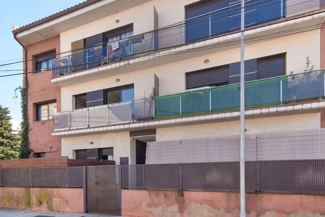 Piso en Venta en C/ Gaudí en Tordera pueblo