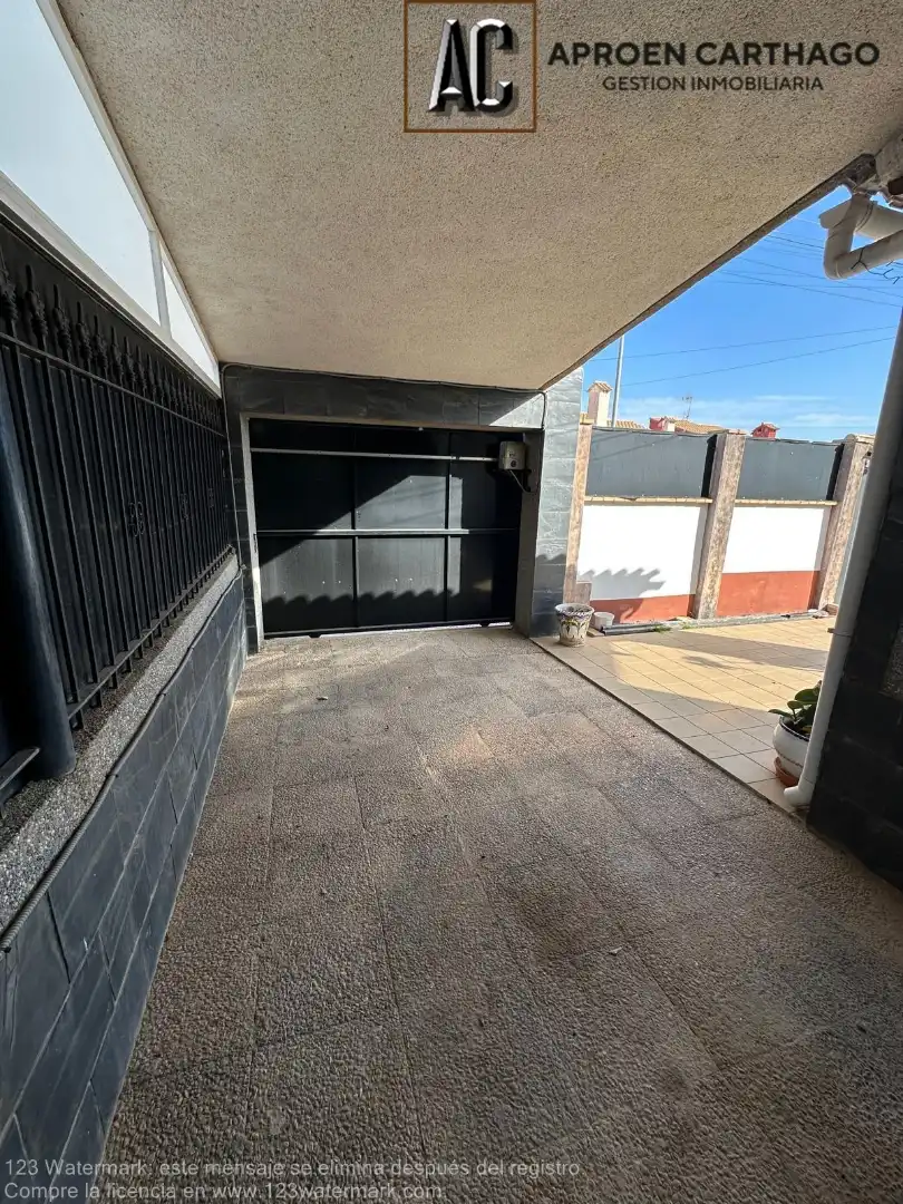 Parking de Casa o chalet en venta en Cartagena con Aire acondicionado, Calefacción y Jardín privado