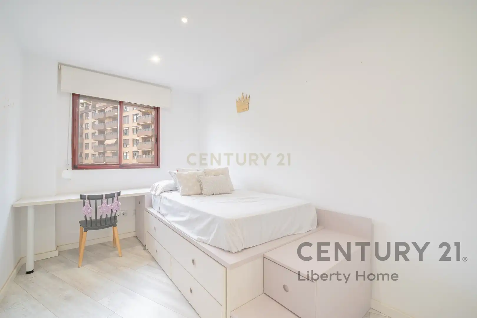 Bedroom of Apartments for rent in Valencia  with Air Conditioner, Private garden and Oven