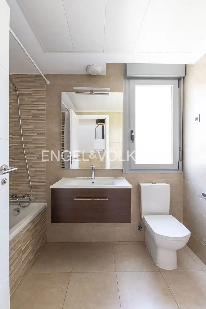 Bathroom of Detached homes for rent in Boadilla del Monte  with Air Conditioner, Heating and Private garden