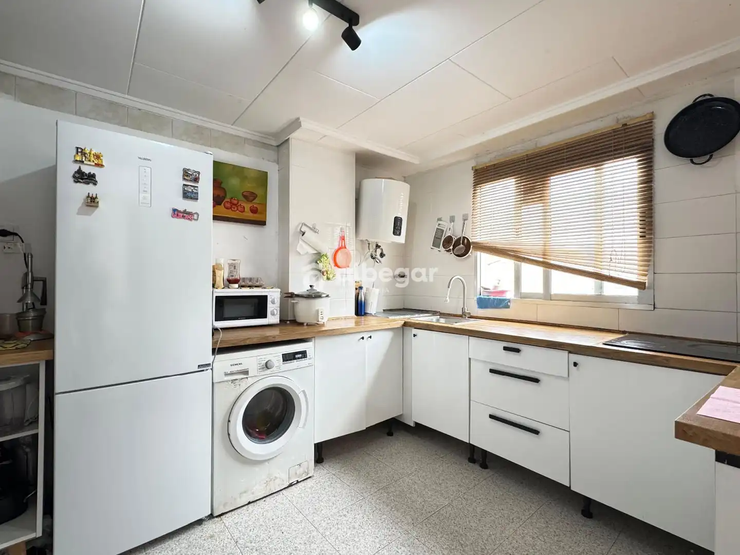 Kitchen of Flat for sale in Paiporta  with Terrace and Furnished