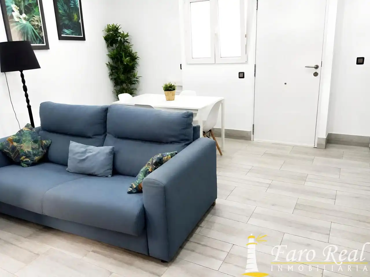Living room of Ground floor for sale in Sanlúcar de Barrameda  with Air Conditioner and Furnished