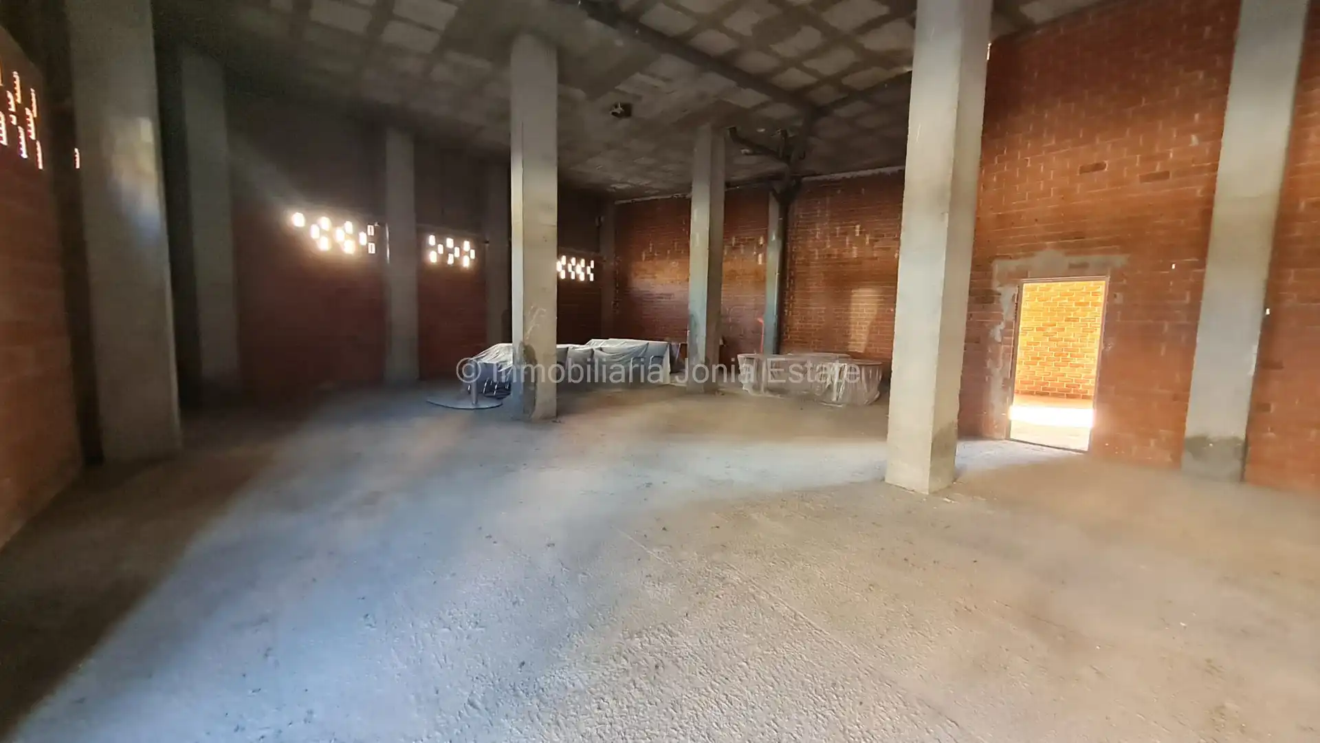Local comercial de lloguer a Centro Urbano, imagen 2