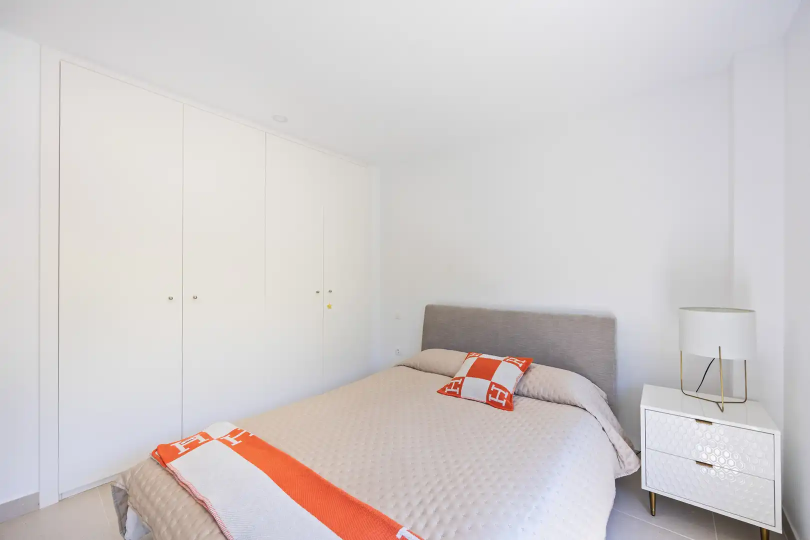 Habitación de Planta baja en venta en Sotogrande con Aire acondicionado, Calefacción y Jardín privado